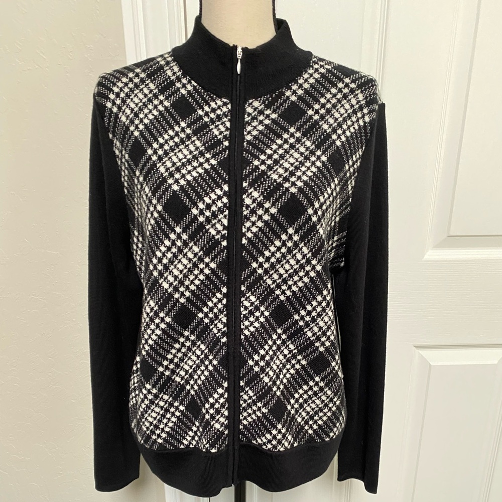Pendleton women’s cardigan petite medium black & white